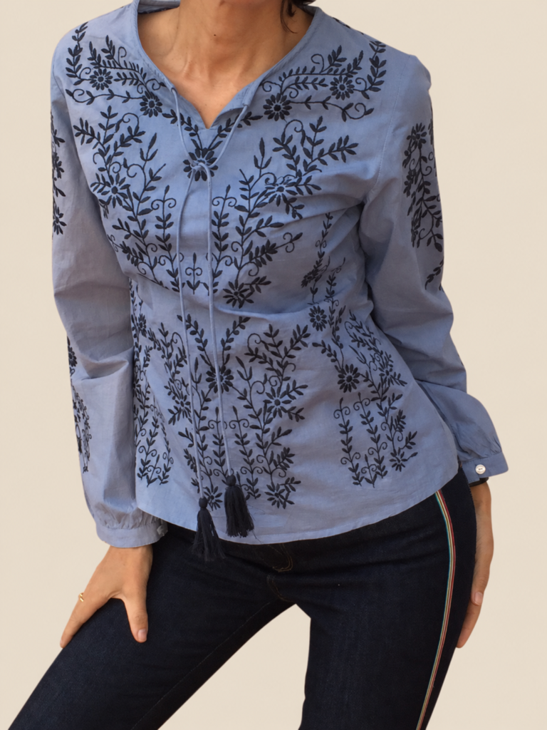 Handbestickte Popeline Baumwollbluse blau