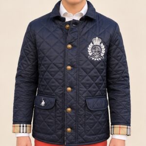 Dunkelblaue Steppjacke Herren mit Wappen-Stickerei – Fleur d'Héritage Übergangsjacke