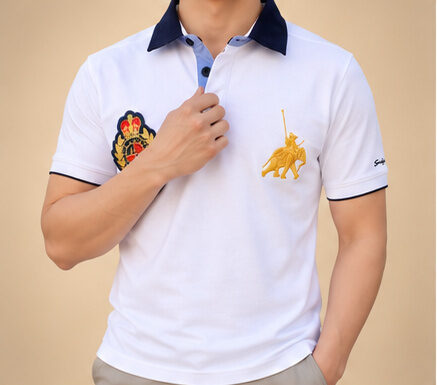 Weisses Poloshirt Kurzarm Herren – Nahaufnahme Kragen und Wappen-Stickerei – Fleur d'Héritage